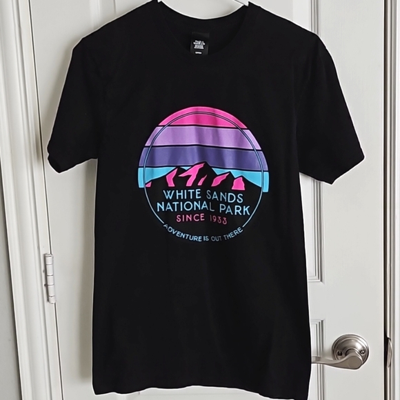 White Sands National Park Black T-shirt - Picture 1 of 3